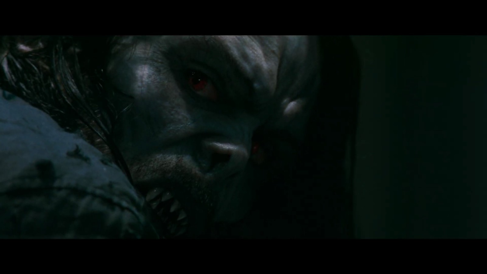 《暗夜博士：莫比亚斯》首曝片段 首次展示变身成吸血鬼